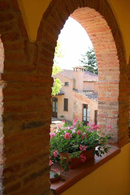Апартаменты La Piccola Loggia Торрита-ди-Сьена Экстерьер фото